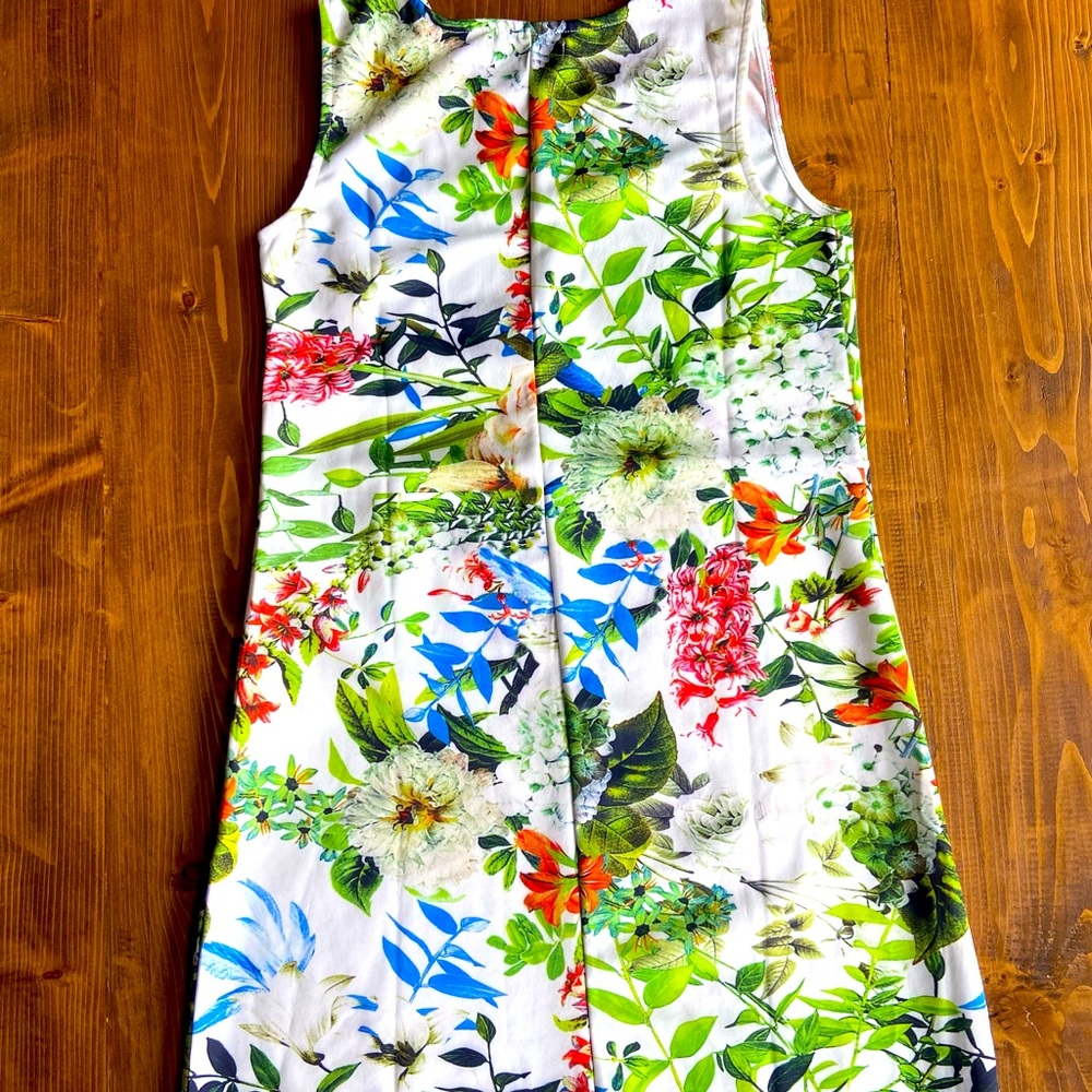 Spring Floral Dress - Picture 2 of 5